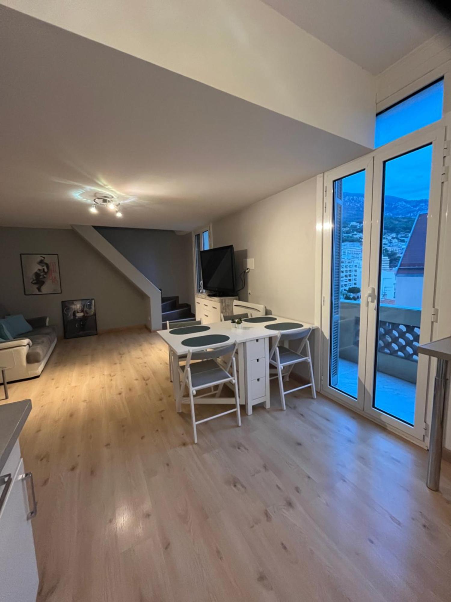 Duplex A La Frontiere De Monaco Apartment Beausoleil Bagian luar foto
